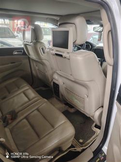 جیپ گراند شیرۆکی